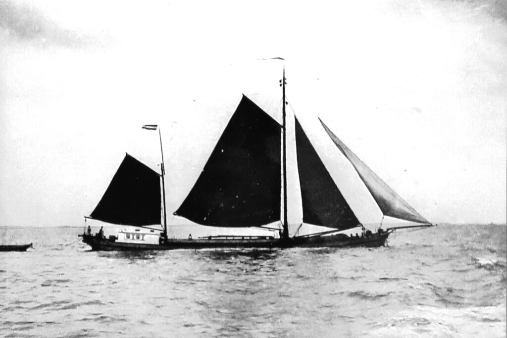 Johanna Engelina op het Haringvliet, 1907